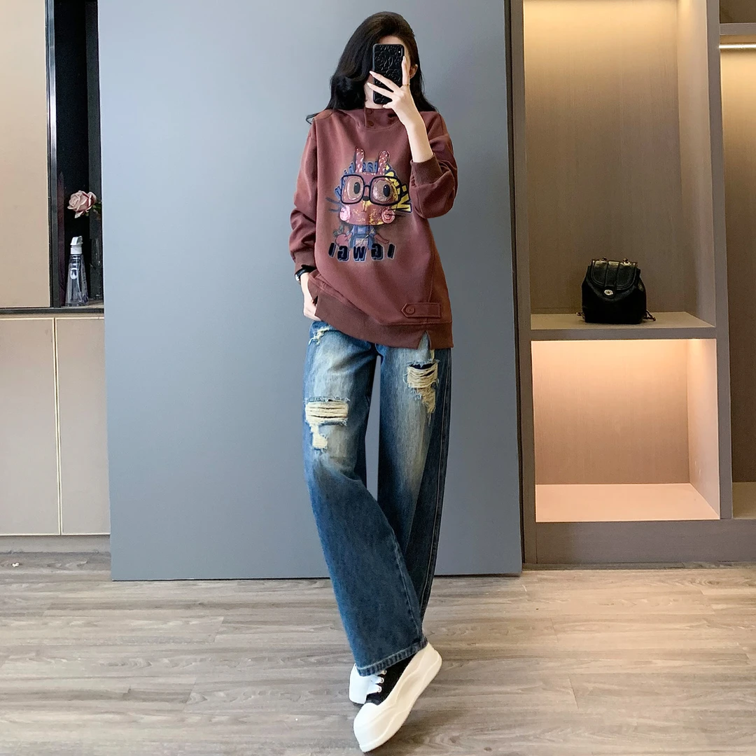 个性简约时尚休闲套装女春款连帽刺绣卡通上衣破洞牛仔长裤两件套