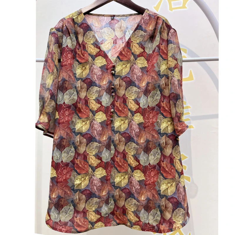 5533大码女装上衣2025夏季新款碎花衬衫v领百搭200斤胖妈妈装小衫