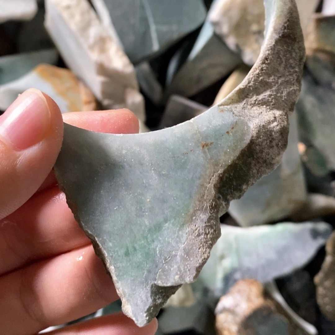 颈饰未镶嵌翡翠天然翡翠