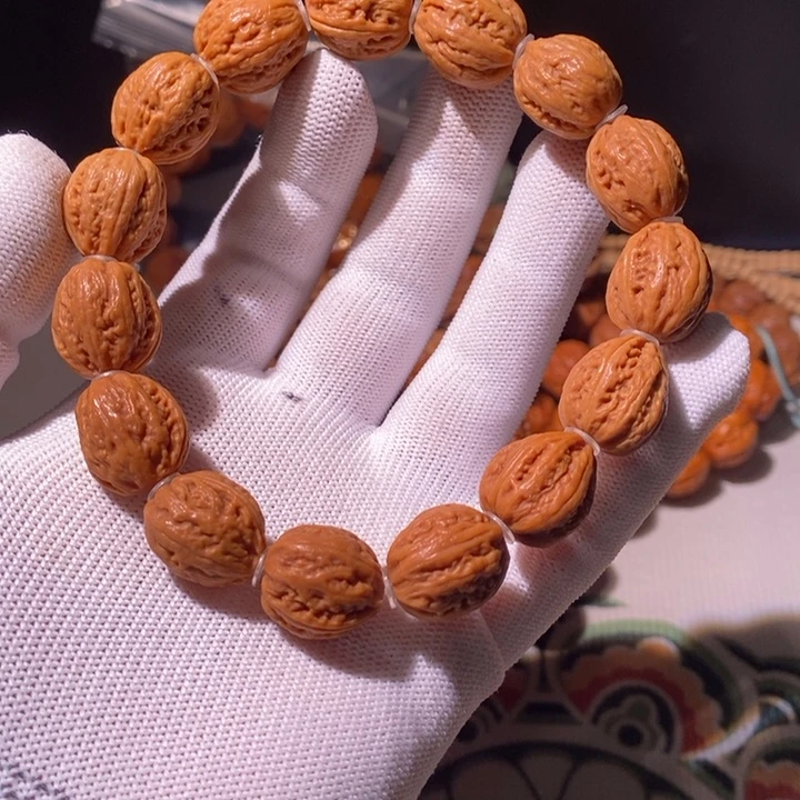 文玩核桃手串……53