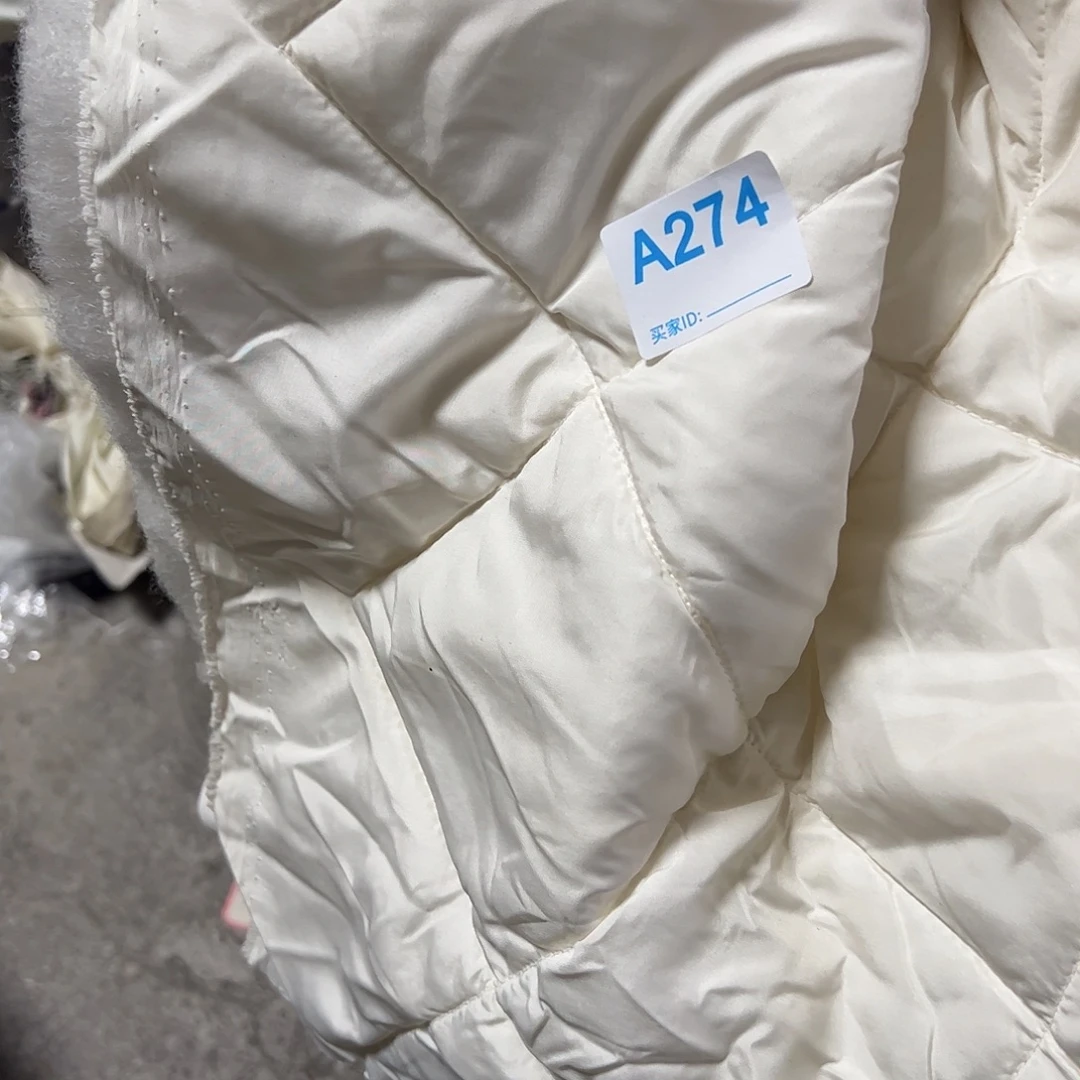 白色林格三层行棉¥16 ， 2米274