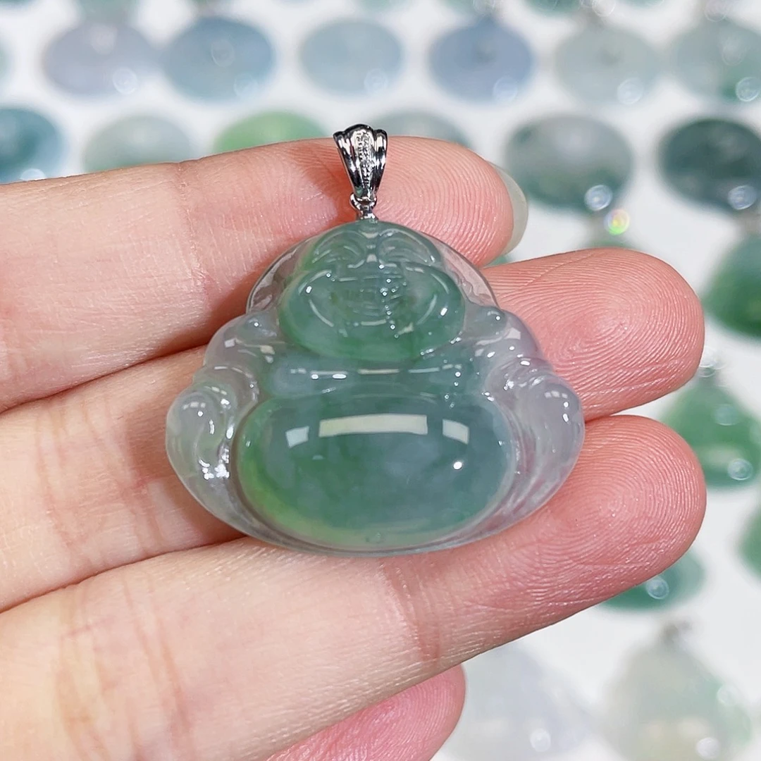 颈饰18K金镶嵌翡翠吊坠