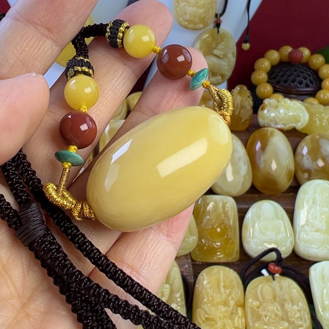 蜜蜡项链未镶嵌锁骨