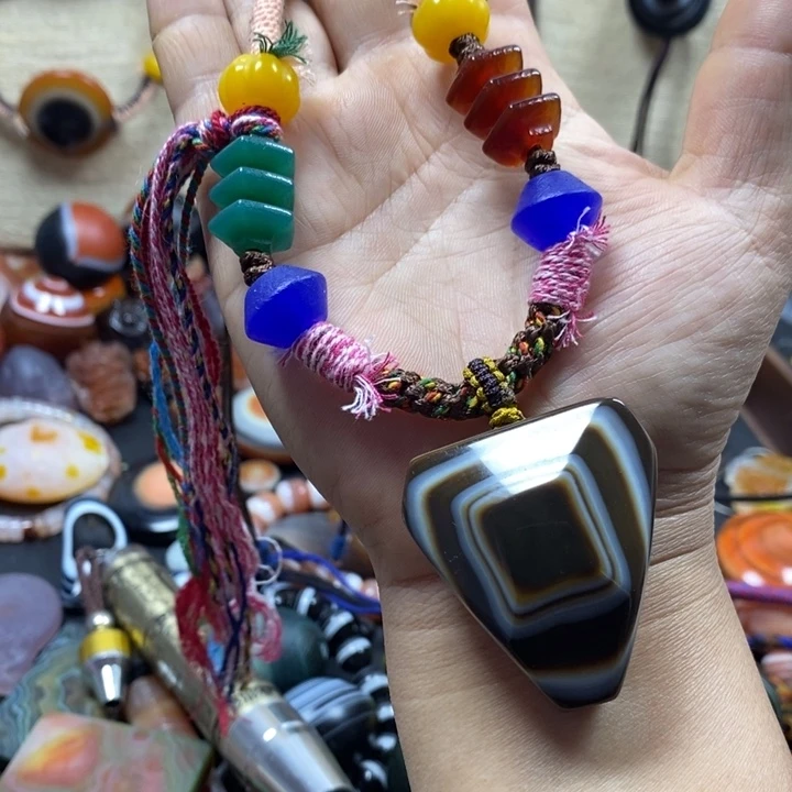 玛瑙/玉髓未镶嵌颈饰