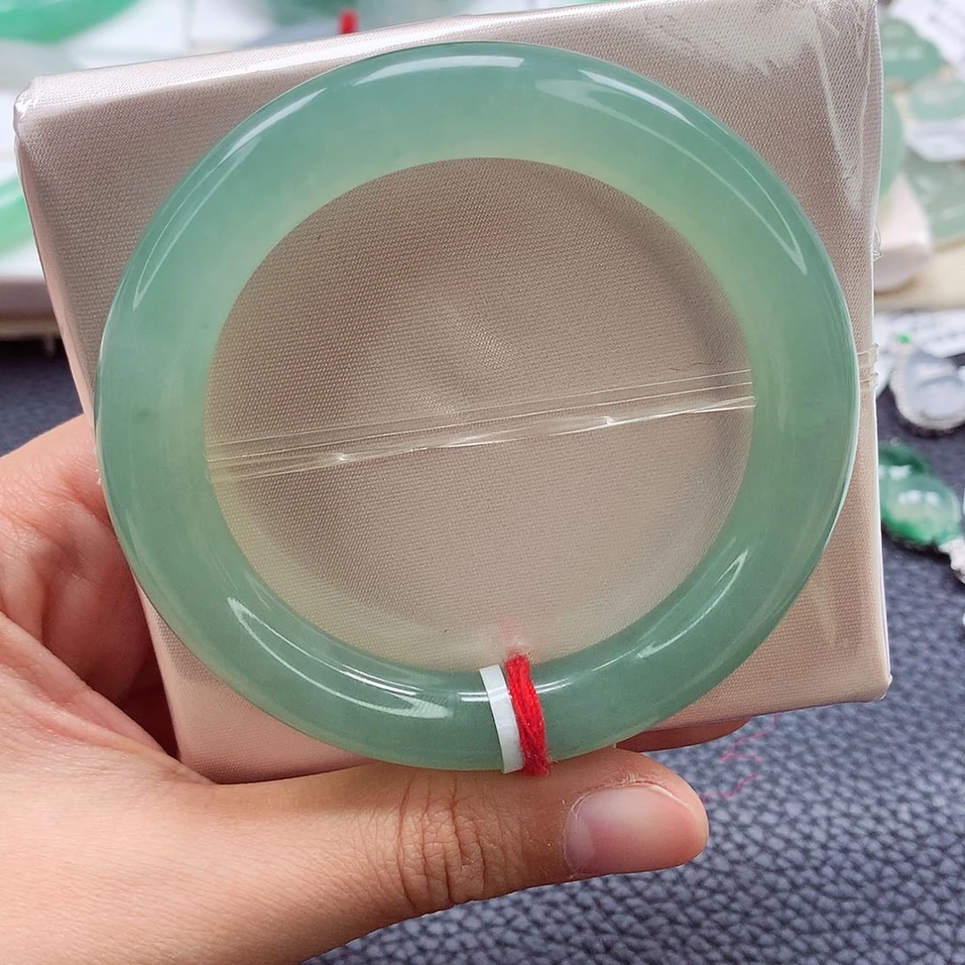 翡翠手镯未镶嵌53湖水绿