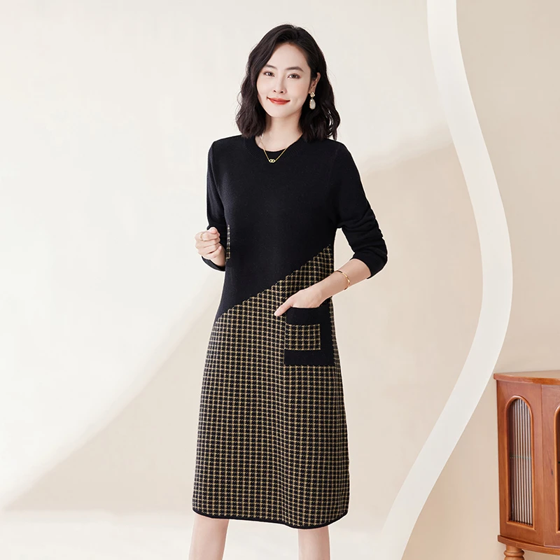 爱朴大码女装120斤到220斤冬季高端新款欧若风显瘦连衣裙女94298