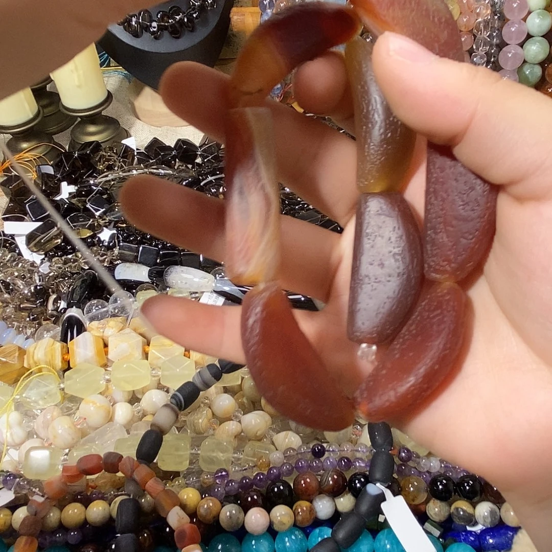 芊***丹玛瑙/玉髓散珠老玛瑙