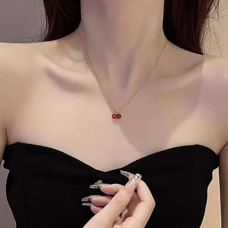 钛钢项链 甜美精致樱桃钛钢项链女生轻奢高级项链552
