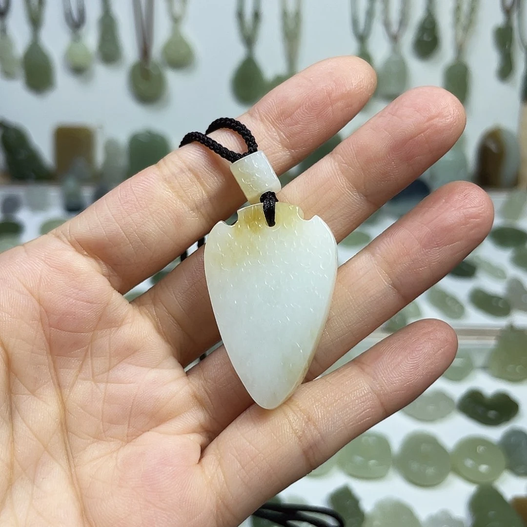 颈饰未镶嵌和田玉小**~