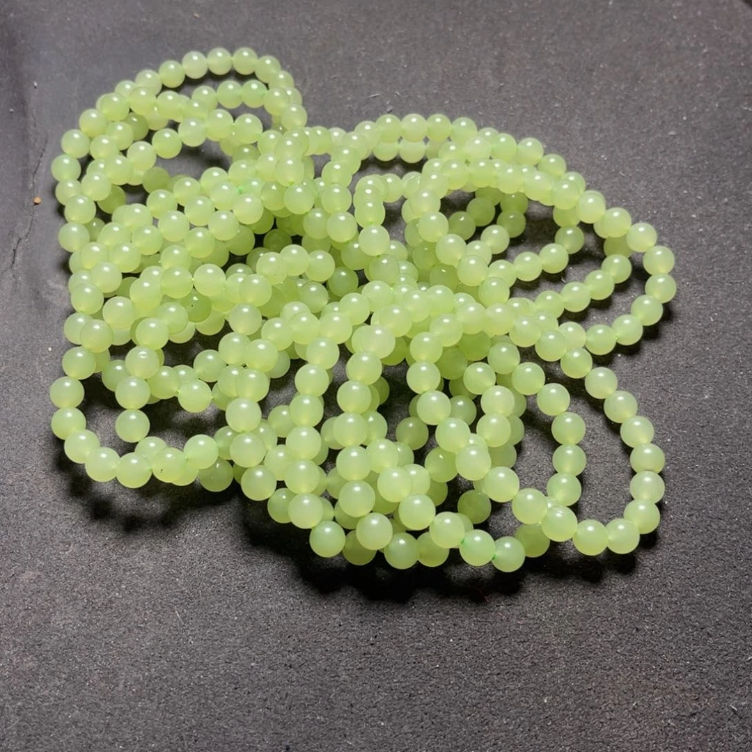 颈饰未镶嵌石英质玉自**子