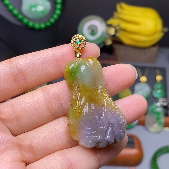 吊坠(赠链)未镶嵌翡翠