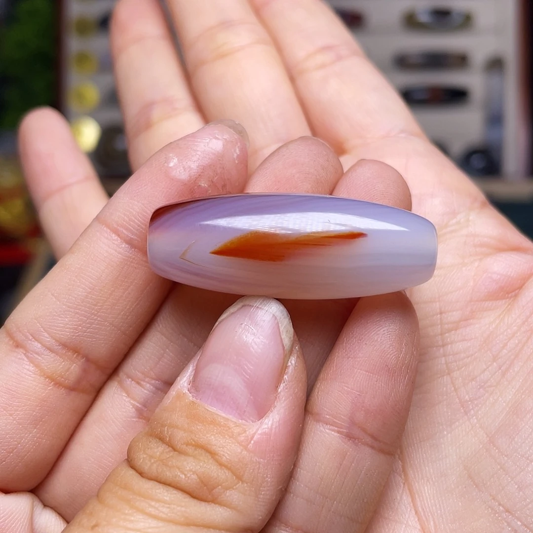 剑***看未镶嵌玛瑙/玉髓珠宝奇石