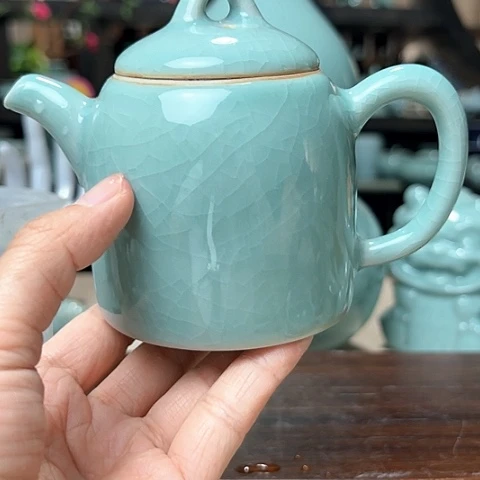 汝瓷秦权壶微瑕福利