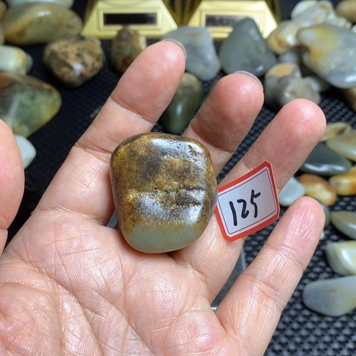 未镶嵌和田玉把件125