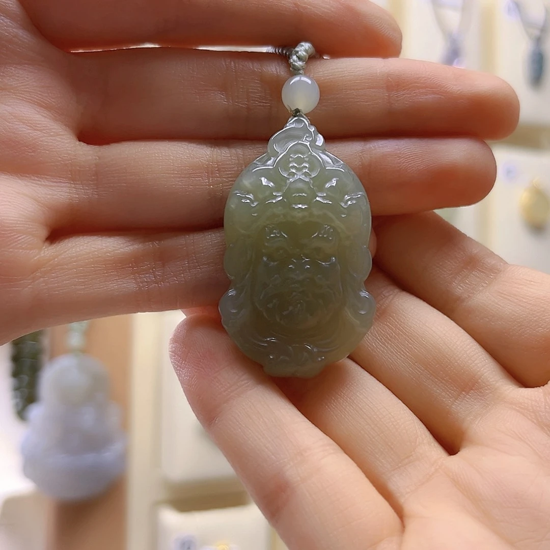 和田玉未镶嵌吊坠(赠链)爱*辣