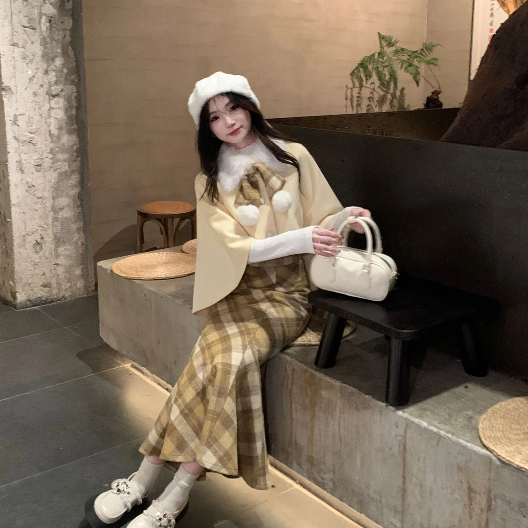 冬日恋曲黄色 织物猪原创 千金风斗篷披肩外套女秋冬格纹鱼尾裙