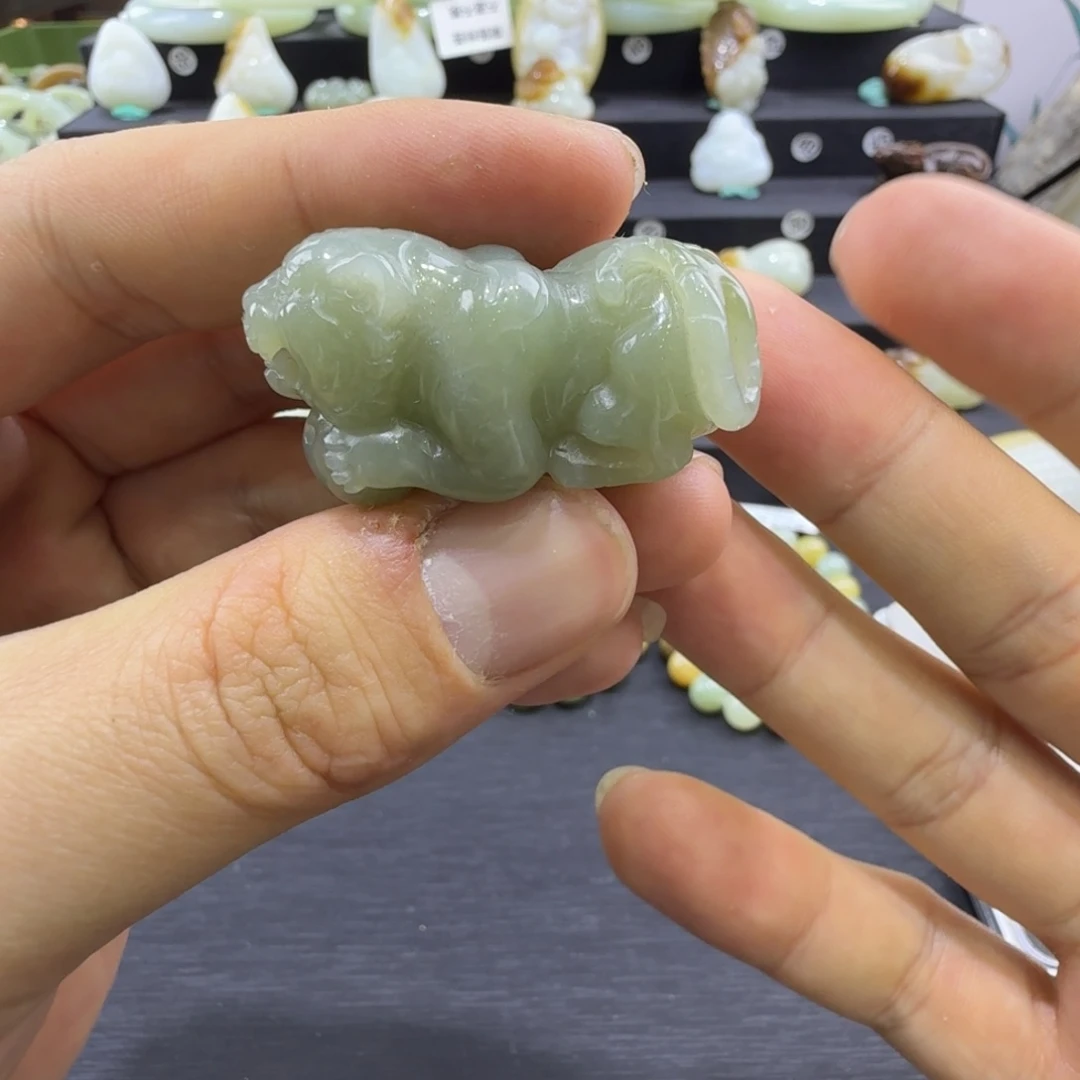 和田玉未镶嵌吊坠(赠链)新疆和田玉老虎