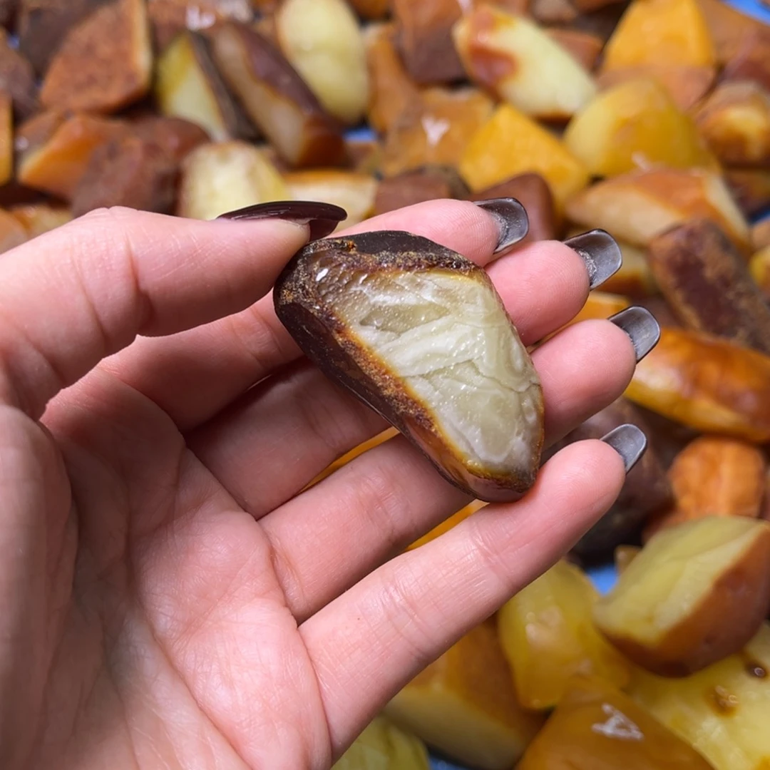 定制蜜蜡未镶嵌是***峰