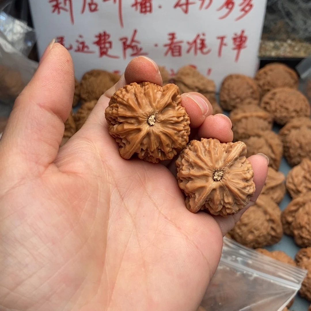 文玩核桃吊坠戏*人宫灯17