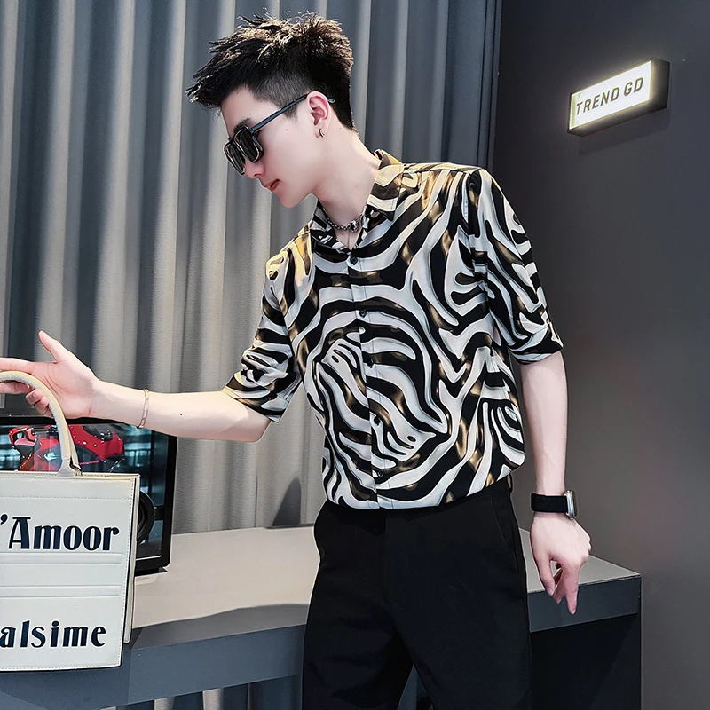 夏季男士冰丝短袖衬衫2025新款爆款潮牌设计感拼色男款中袖衬衣寸