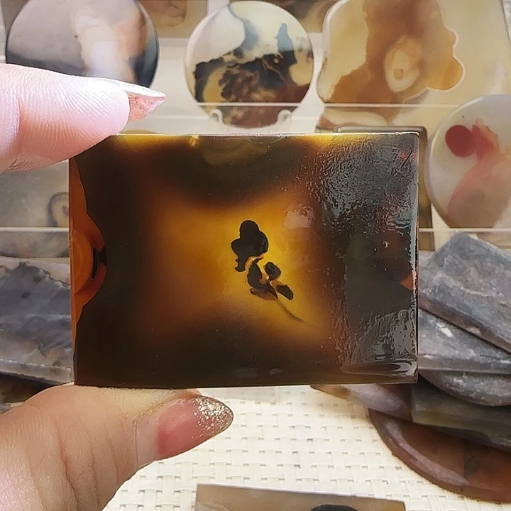 玛瑙/玉髓未镶嵌珠宝奇石