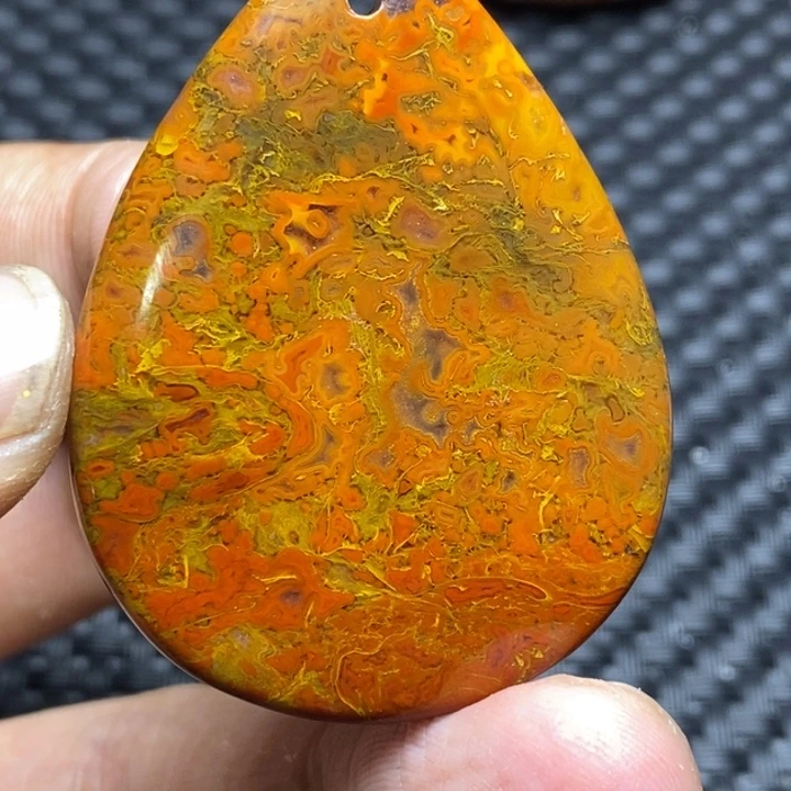 玛瑙/玉髓颈饰未镶嵌一****！