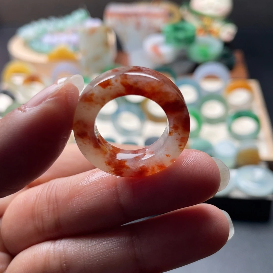 定制翡翠未镶嵌锦鲤红