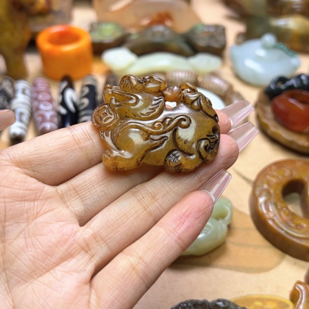 【闪购商品】蛇纹石玉颈饰未镶嵌