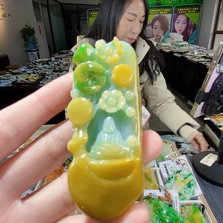 颈饰未镶嵌翡翠翡翠