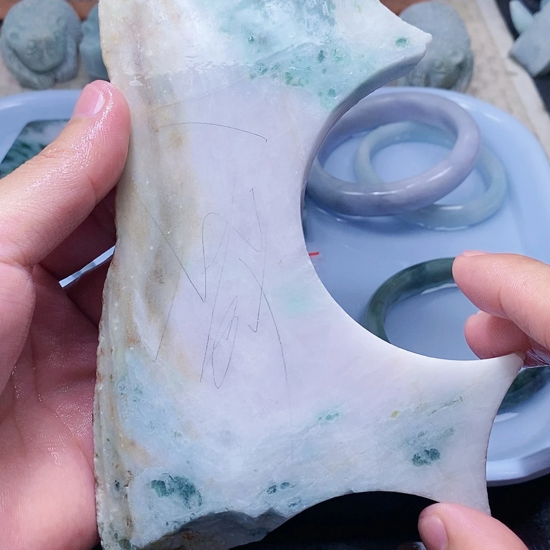 翡翠未镶嵌颈饰588