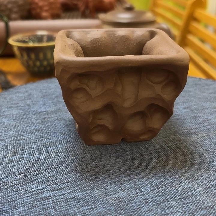 M***e紫砂茶宠紫砂全手工太湖石主人杯