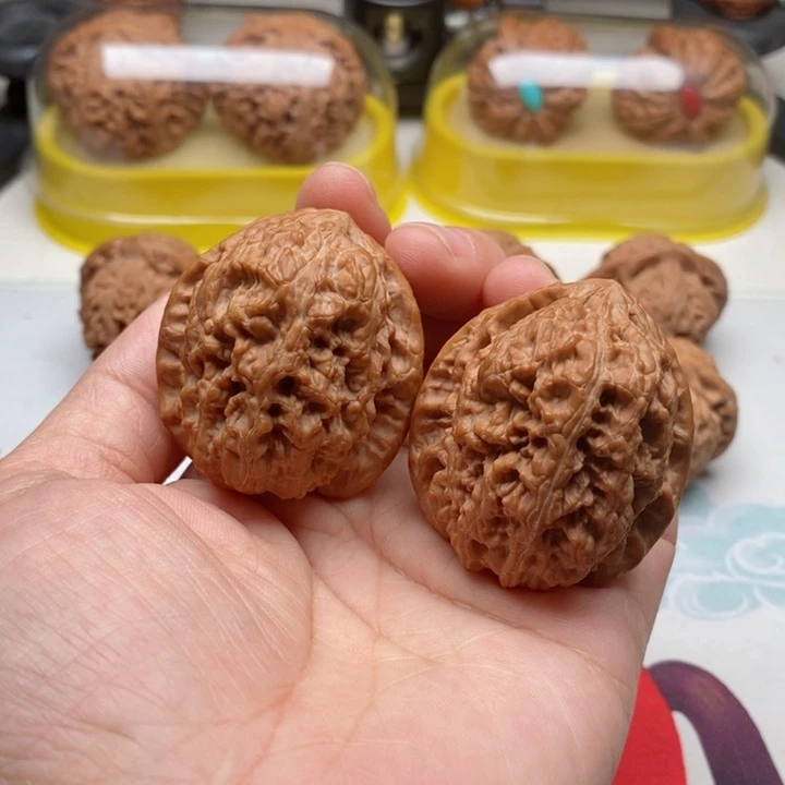 文玩核桃吊坠40将军