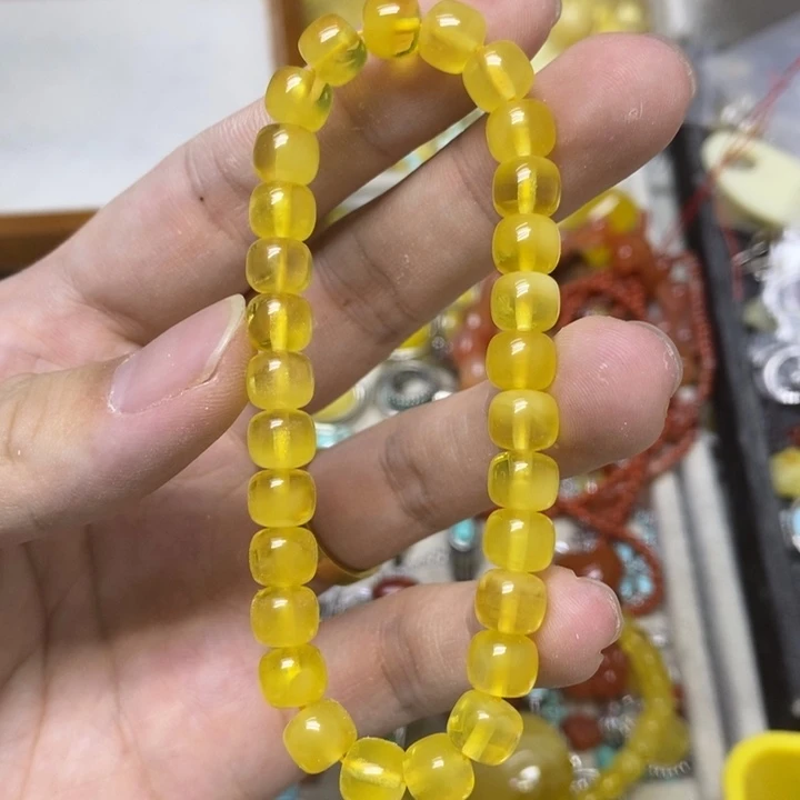 未镶嵌蜜蜡裸石多样性发货