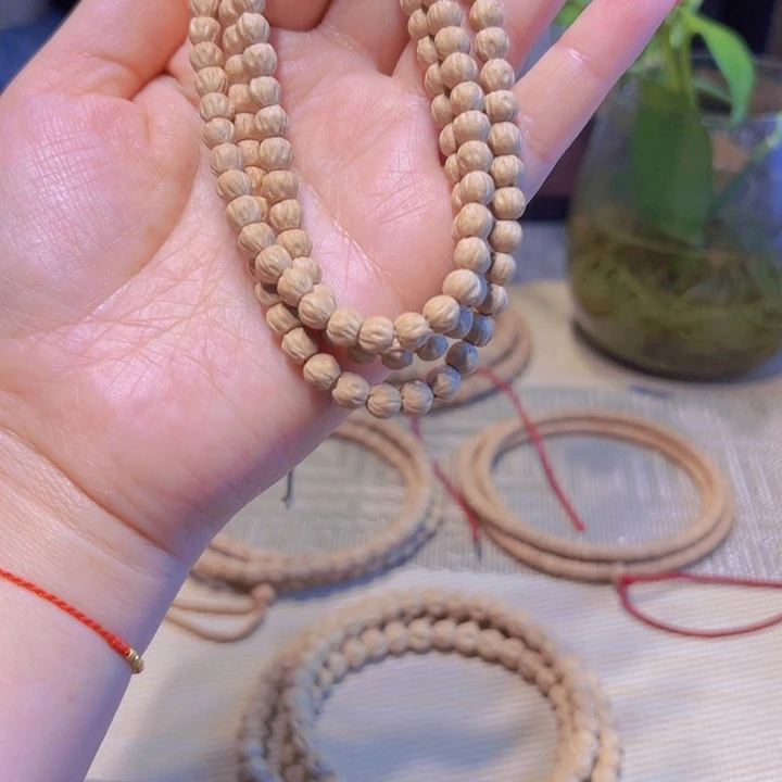 蚊***人柏香籽/百香籽吊坠