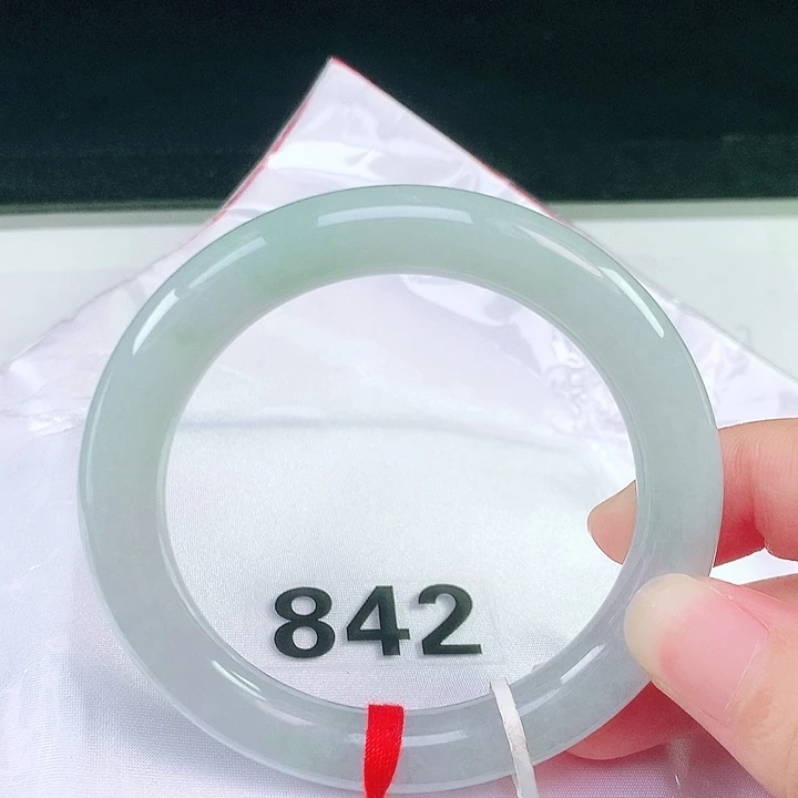 翡翠未镶嵌手镯翡翠手镯