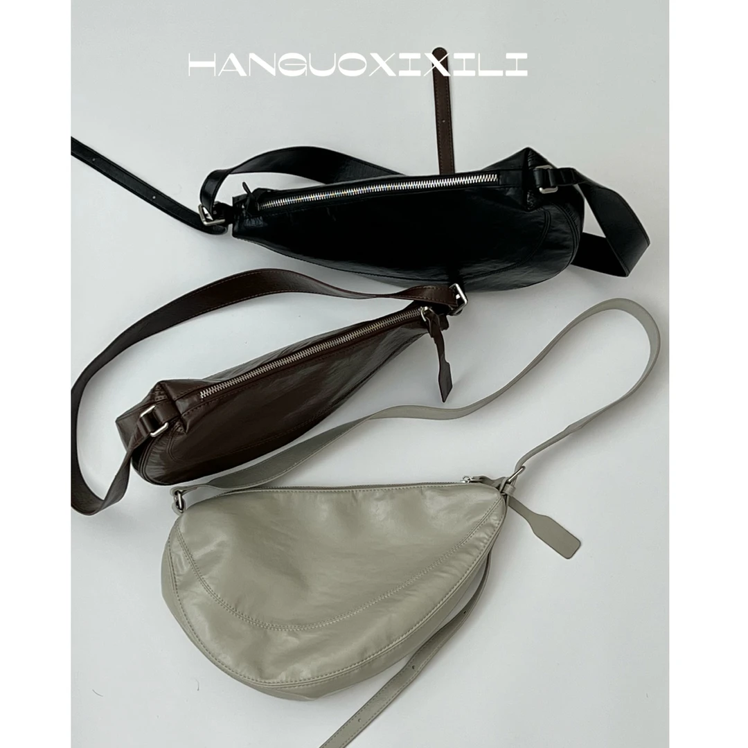 韩国西西里 小众设计新款复古软皮三角包休闲百搭饺子包单肩斜挎