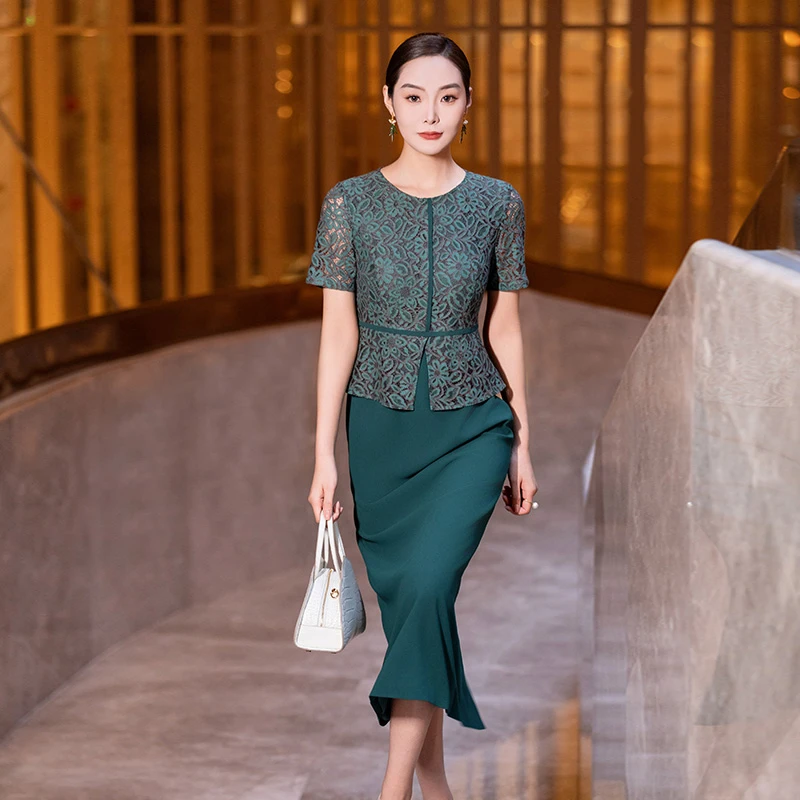 翠影蕾丝-首尚格释2025墨绿色蕾丝雪纺拼接假两件连衣裙