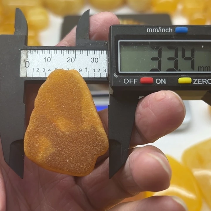 琥珀（矿物珀）未镶嵌裸石