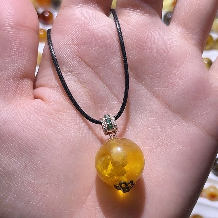 淡***泊琥珀未镶嵌裸石150分两个链接上