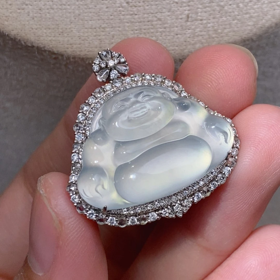 翡翠18K金镶嵌颈饰天然缅甸A货翡翠