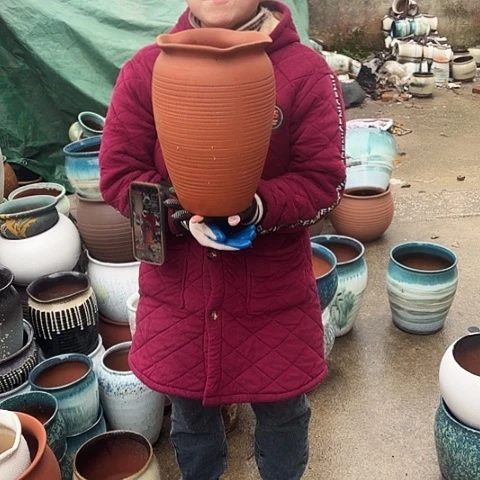 口20高30瑕疵盆子。