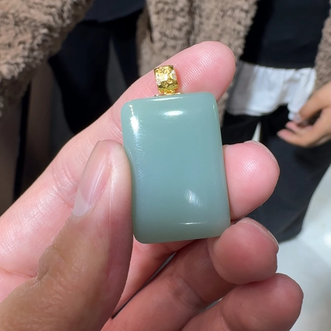 和田玉18K金镶嵌颈饰1028淼淼卡27左右无事牌