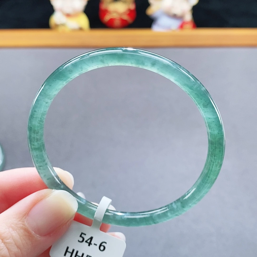 翡翠未镶嵌手镯75