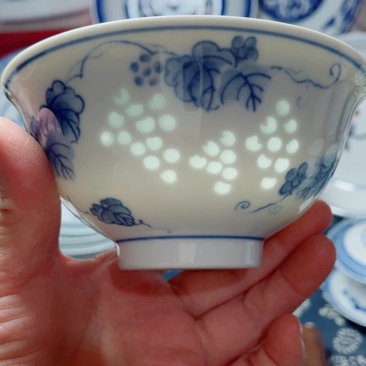 青花玲珑5寸饭碗葡萄