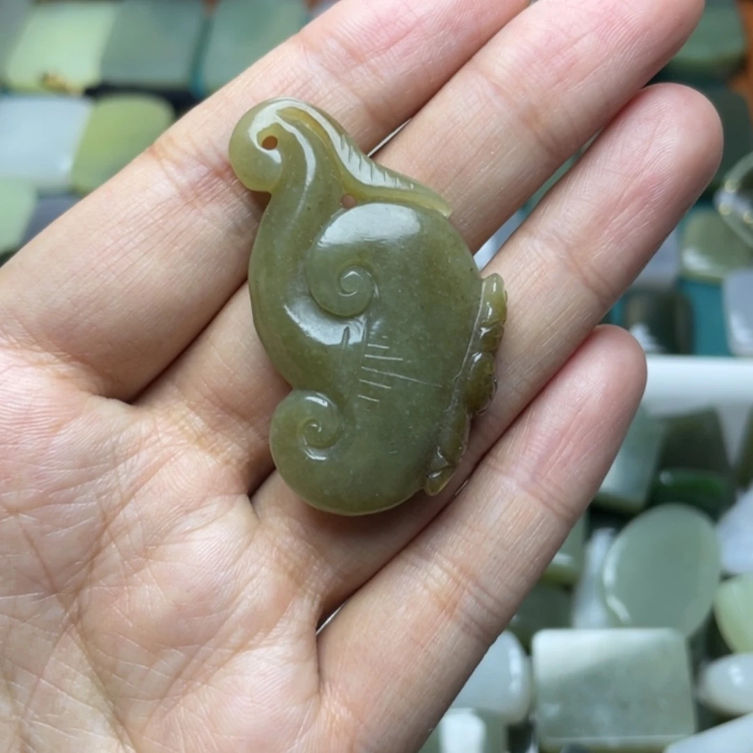 【闪购商品】颈饰未镶嵌和田玉