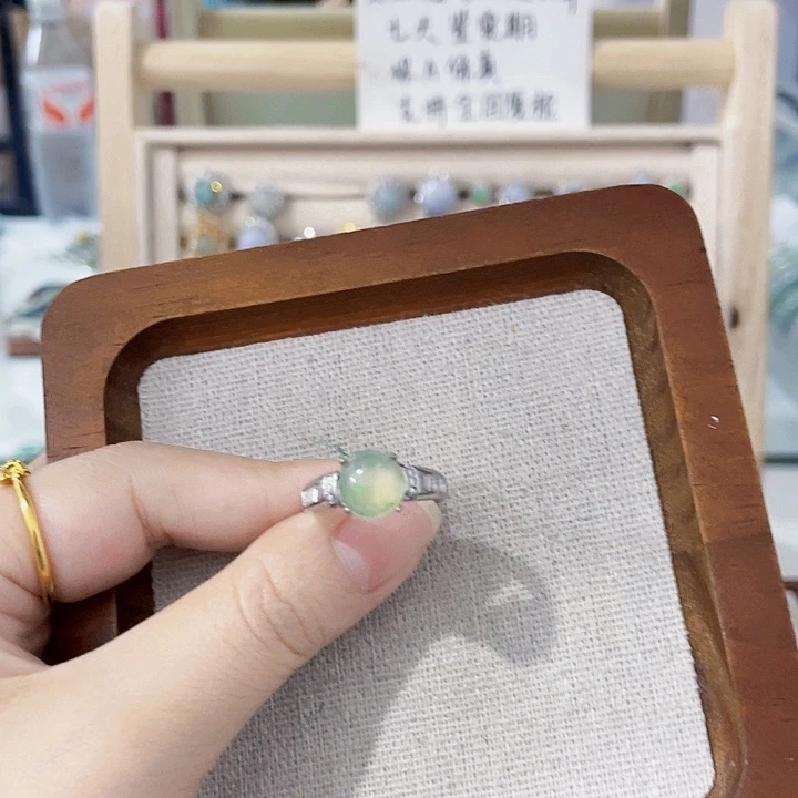 翡翠未镶嵌颈饰天然翡翠Ａ货