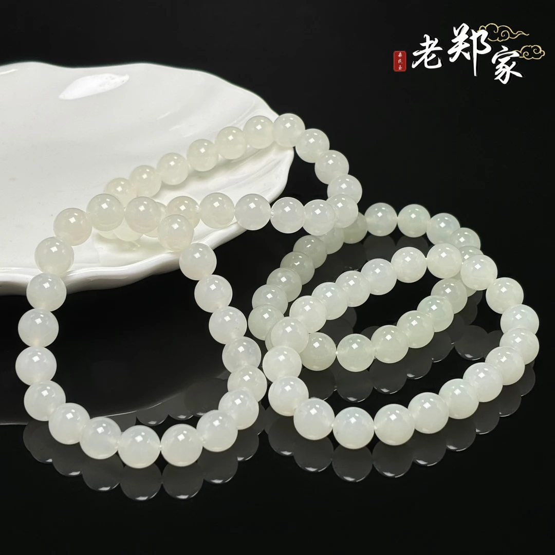 【老郑家】和田玉手串 多样性发一件 约9mm+ 微黑点
