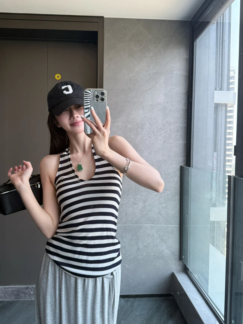 『GTYU』50%天丝10%羊毛挂脖条纹极简风显瘦舒适内搭外穿吊带背心