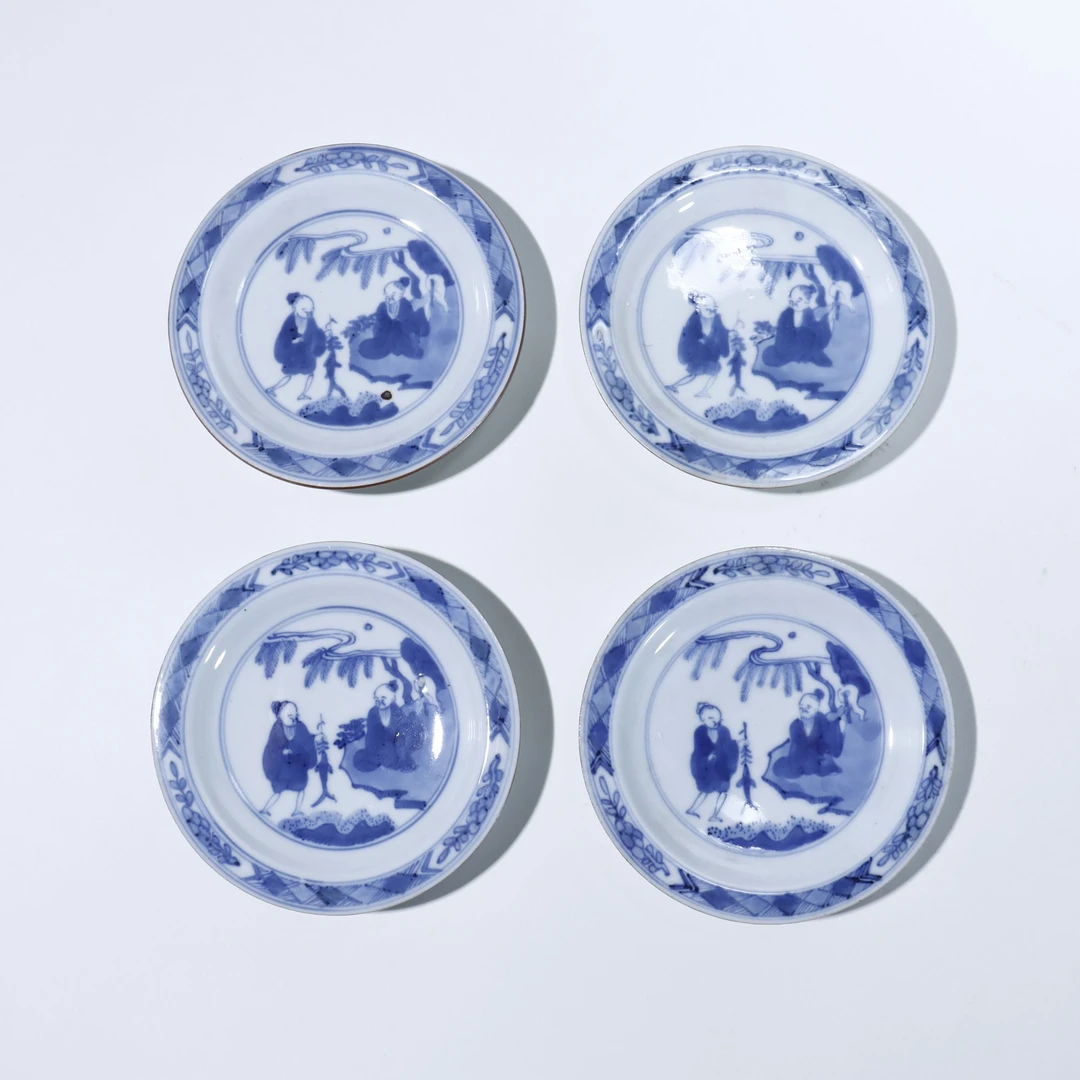 Lot.6157 456 明晚期 青花高仕图盘四件（一组）H:2 D:12.4