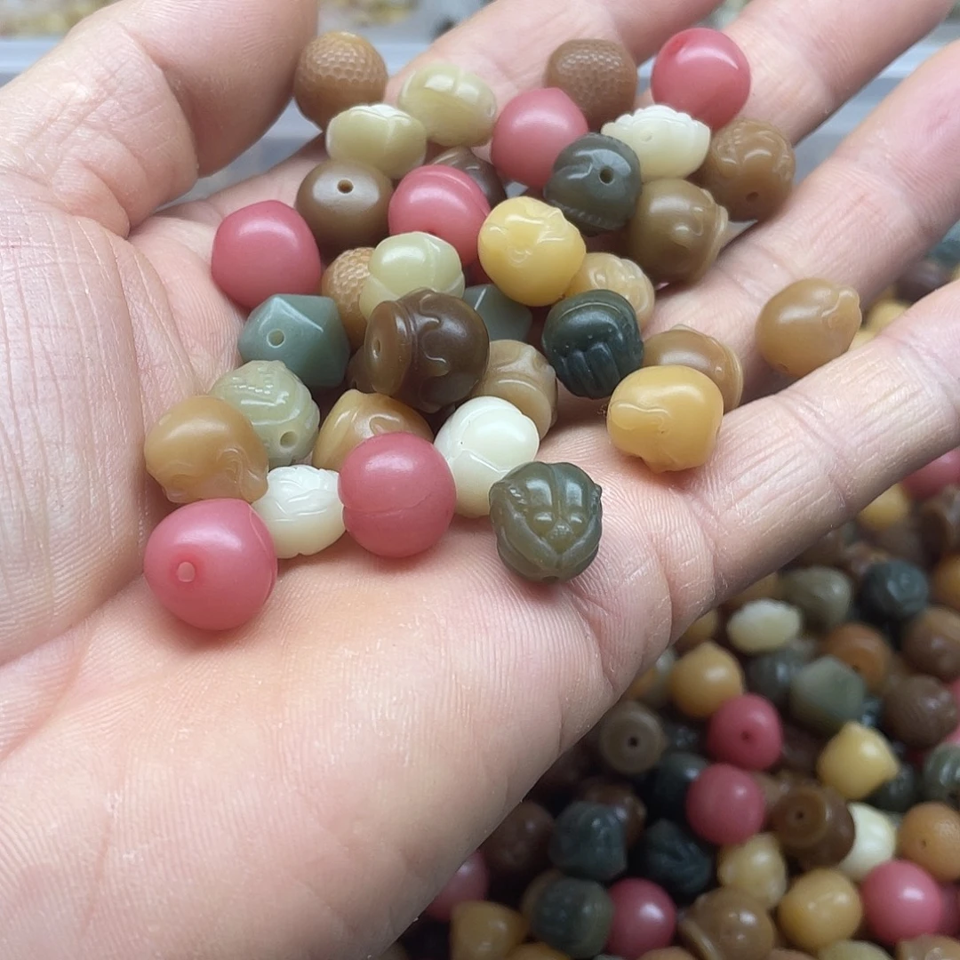 白玉菩提吊坠12小雕刻混20颗